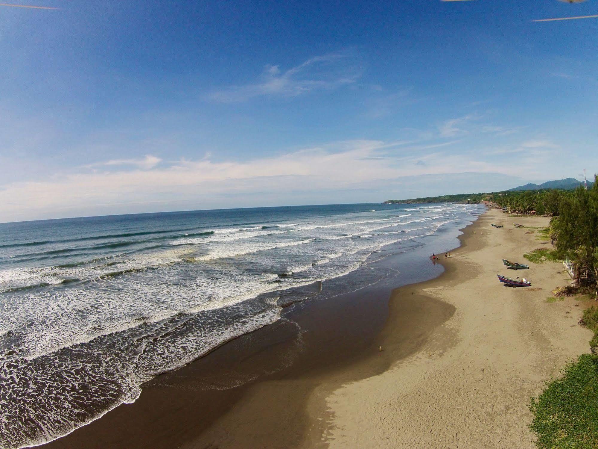 Azul Surf Club Hotel Ел Куко Екстериор снимка